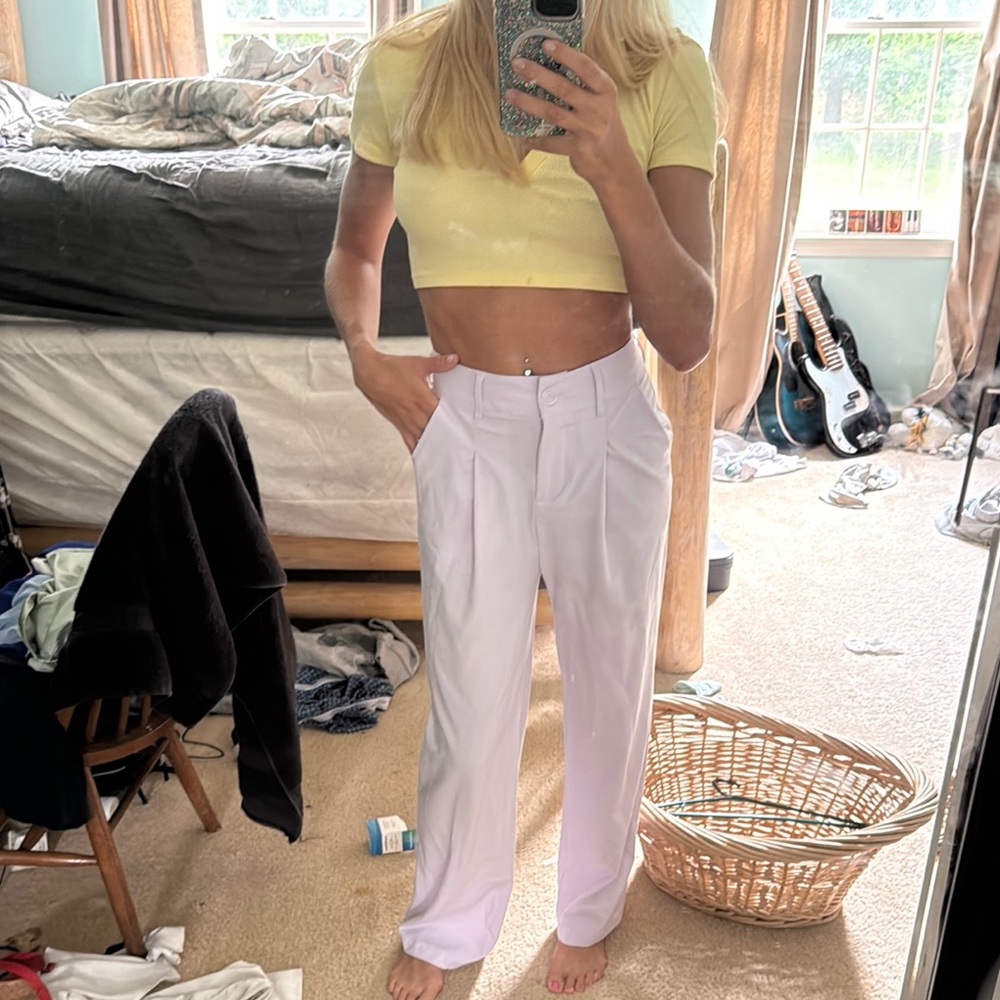 Elegant Women's Lavender Pants - Picture 4 of 4